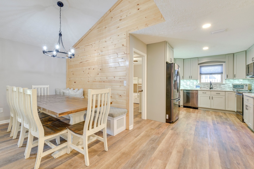 Walk to Gulf: Tranquil Home w/ Yard in Pcb!