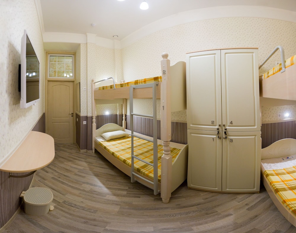 Hostel Provence view 4
