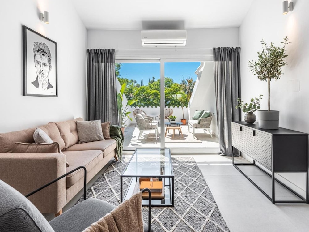 Agrupadas Beautiful Duplex With Amazing Location