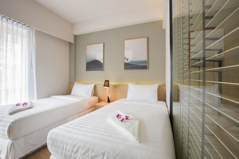 Snoozz Hotel - Hostel