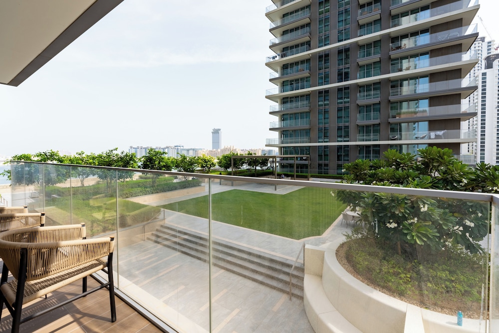 Beach Isle Residences- Emaar Beachfront