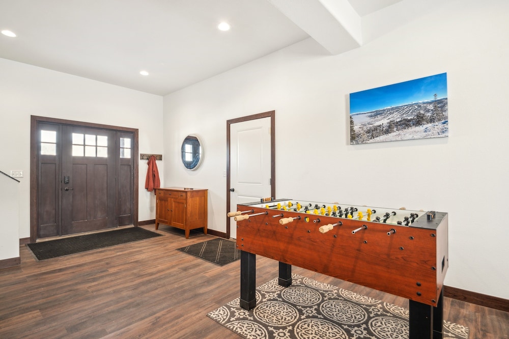 Mountain Bliss Retreat 4 Bedroom Home