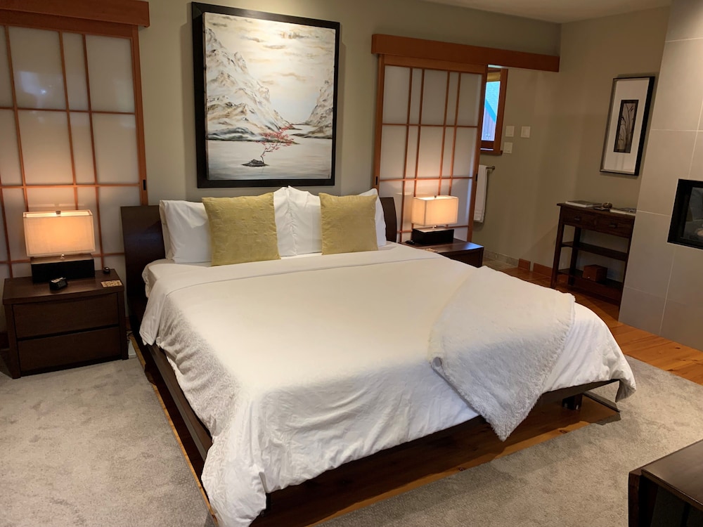Shades of Jade Inn and Spa