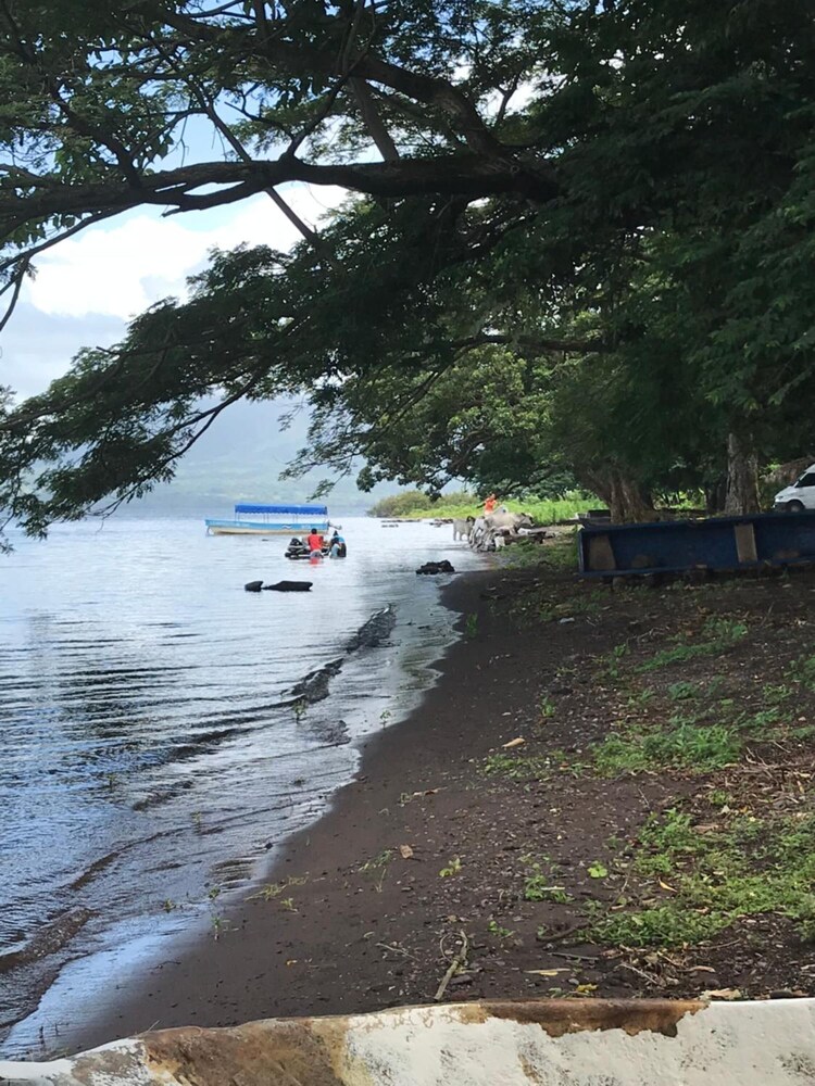 Rosa's Lake Cabins