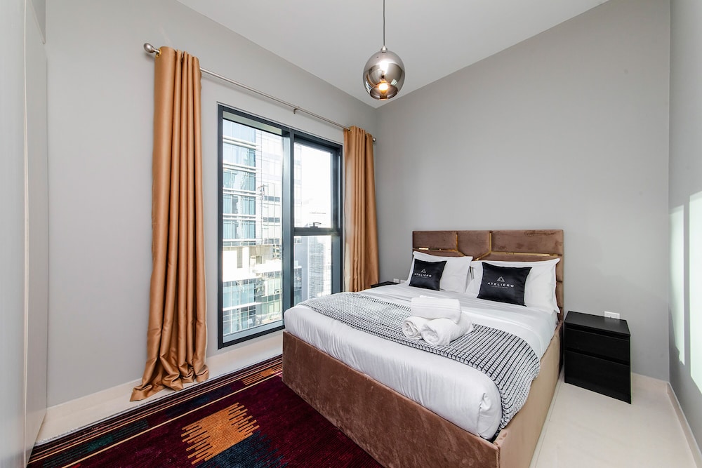 Zada tower 1BR with view on Business Bay