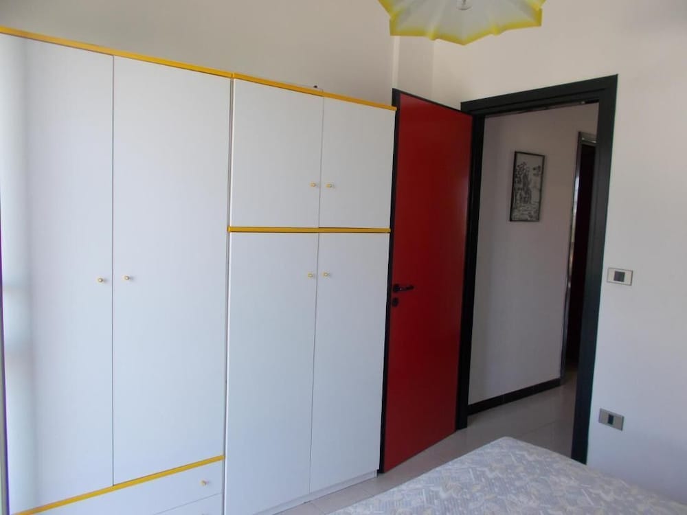 Comfortable Apartment Near the Beach