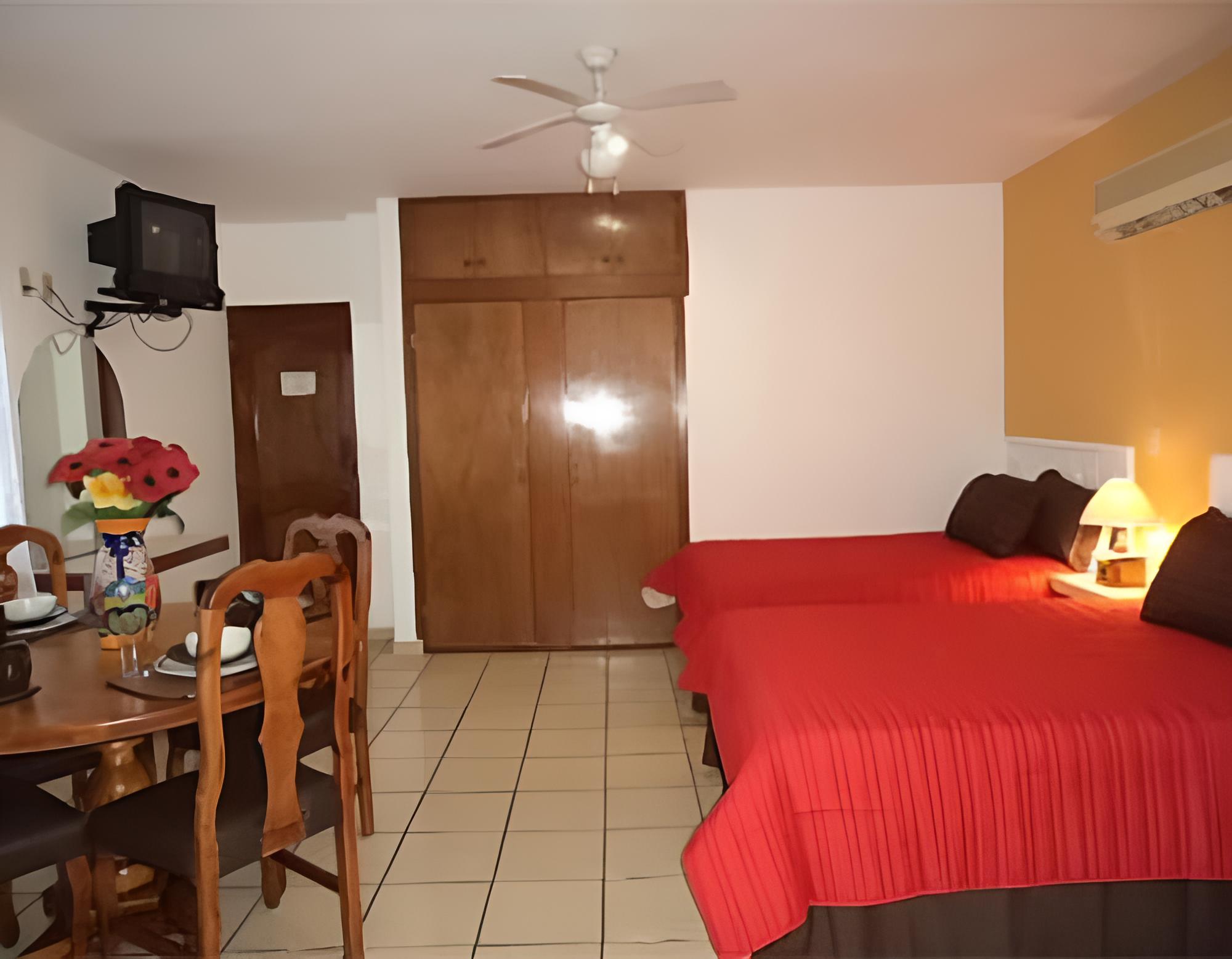 Hotel El Sombrero Suites