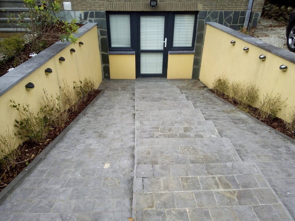 Relaxation in Waterloo, 2 Steps From the Center of Brussels