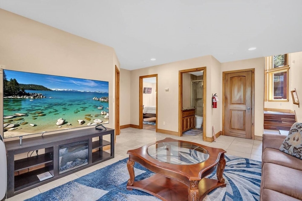 Lake Tahoe Vacations - 1603 Bel Aire Circle 3 Bedroom Home by RedAwning - Property Image 20