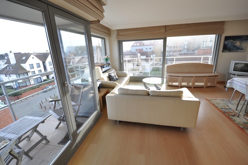 Apartment in Belgium With Side Sea View
