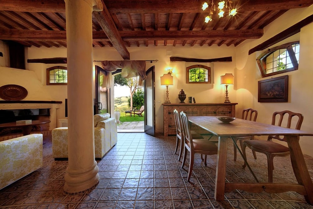 Luce tra i Faggi 8 by Marche Holiday Villas