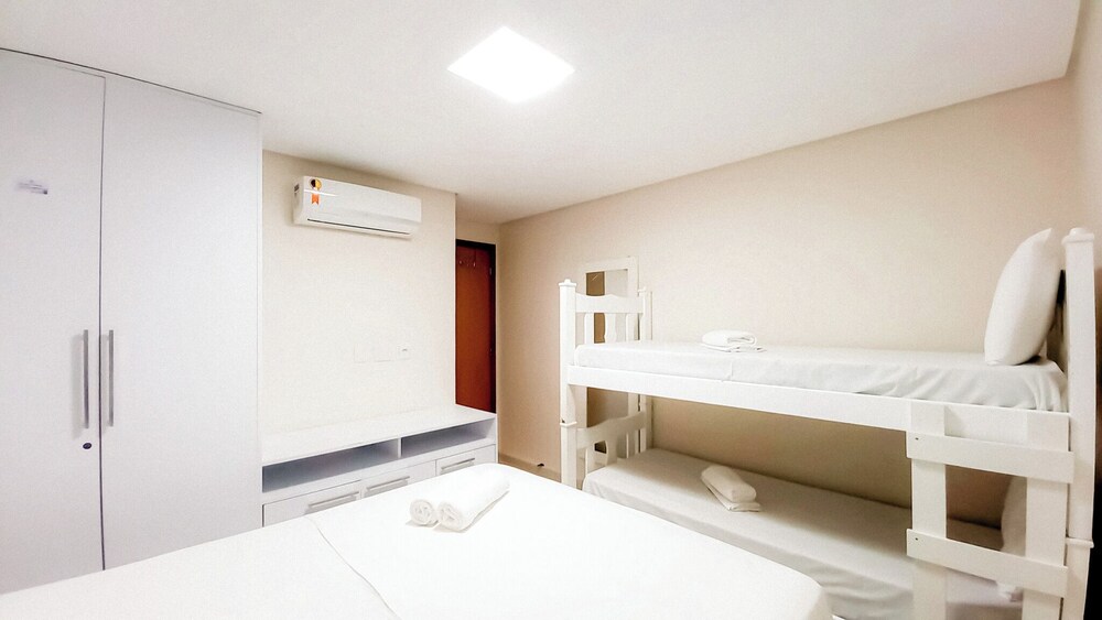 Flats no Carneiros Beach Resort