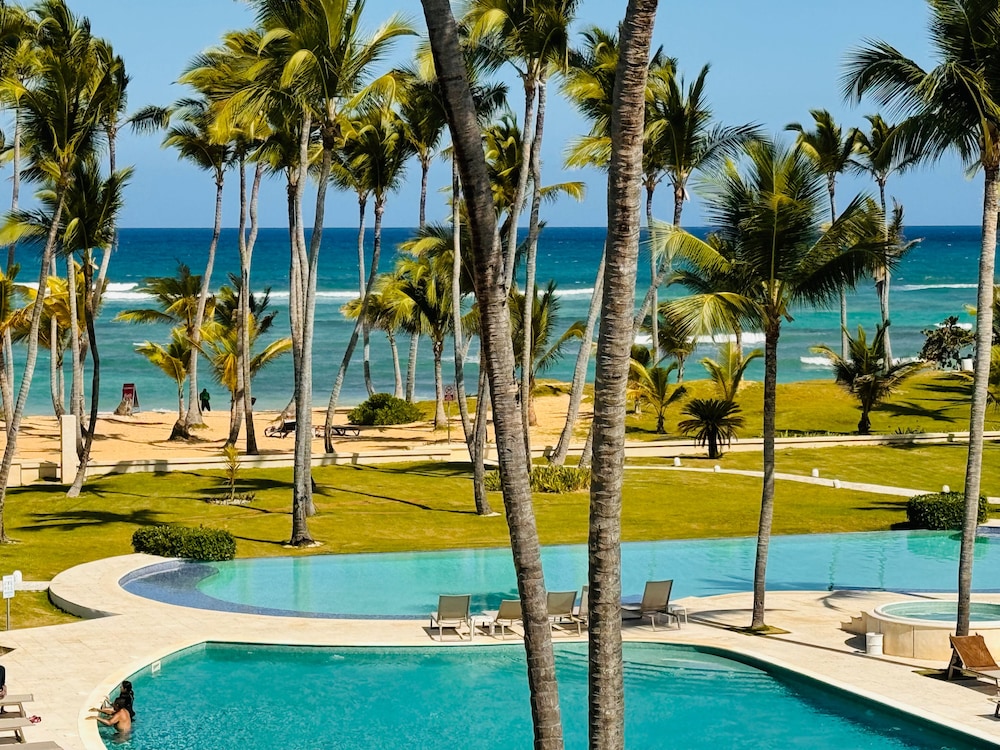 Playa Palmera Beach Front Apartments
