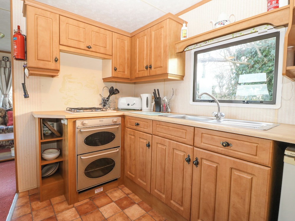 Caravan at Cartref