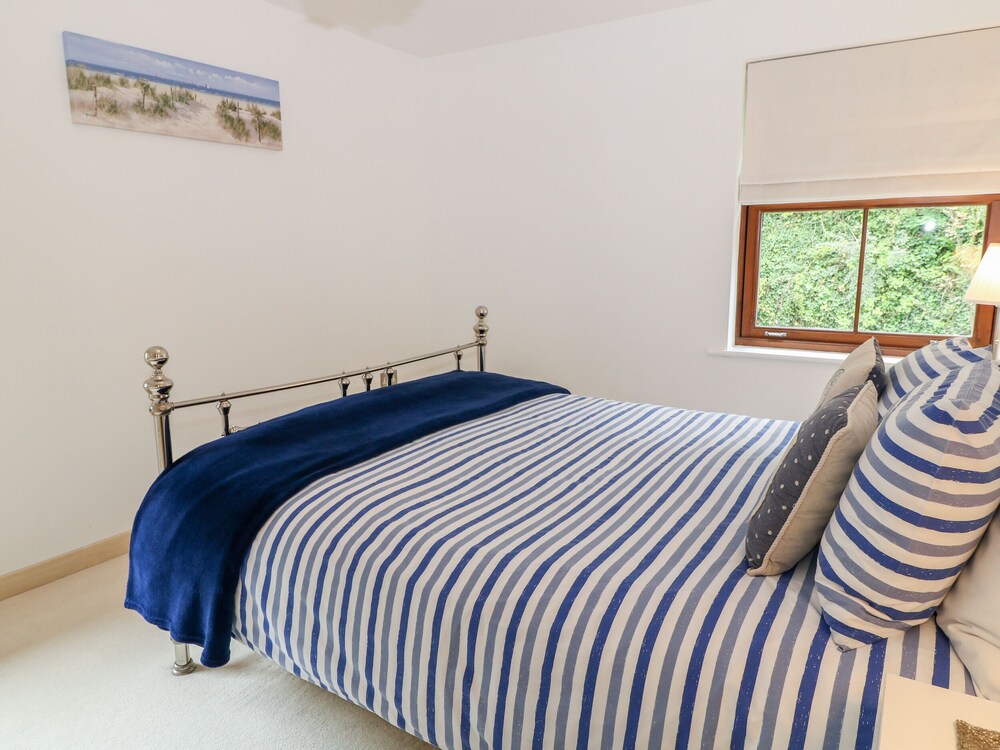 Looe Vacations - The Creekside - Property Image 4