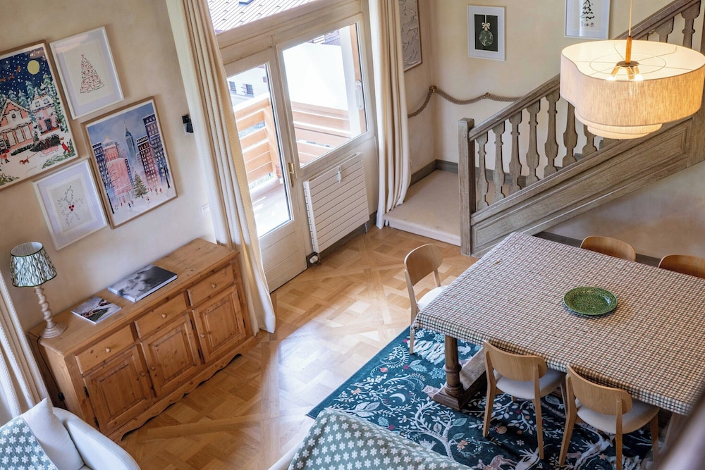 Apt Elegant With Balcony 9p/4br - Megeve Center