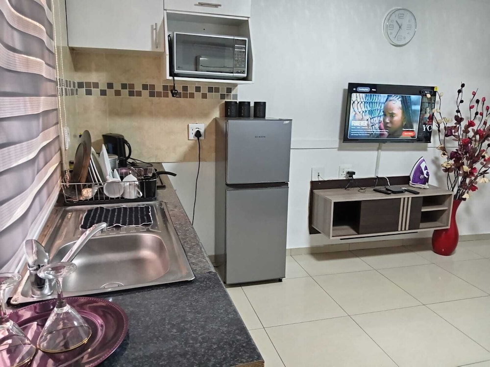 Gold Crown Self-catering Apartment