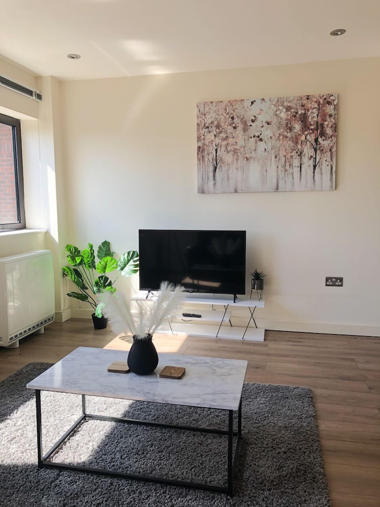 Morland House Apartments