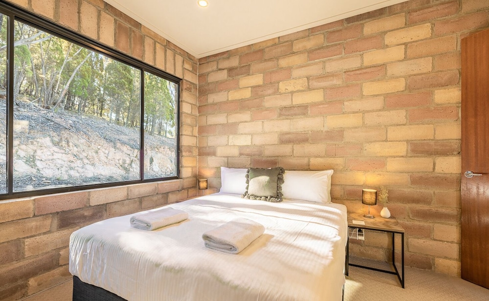 Tyalla Lodge view 2