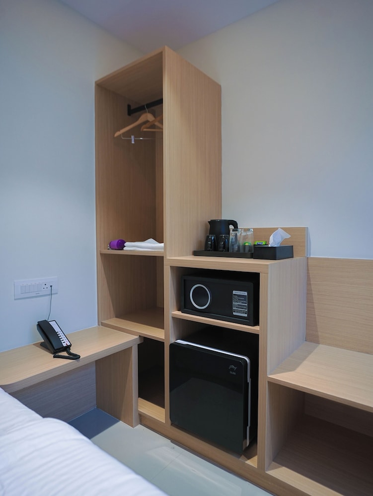 K HOTELS