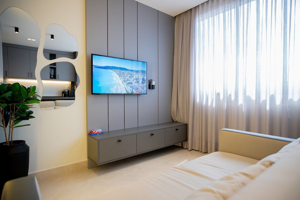 Elegance Residence