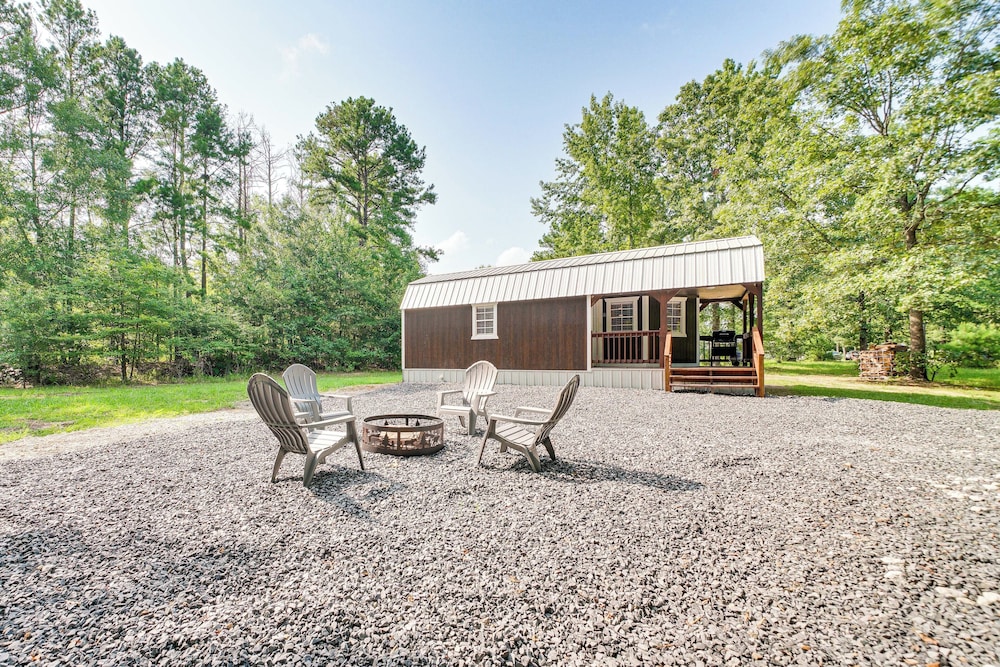 Couples Cabin in Broken Bow ~ 5 Mi to Downtown!