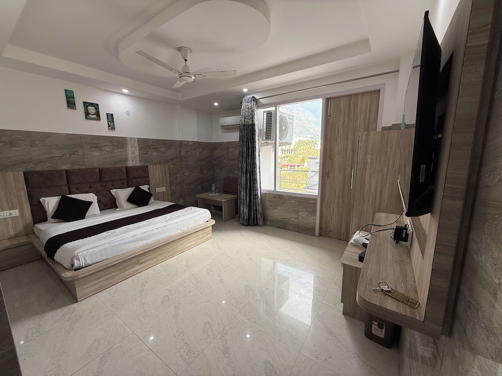 The Srishti Inn