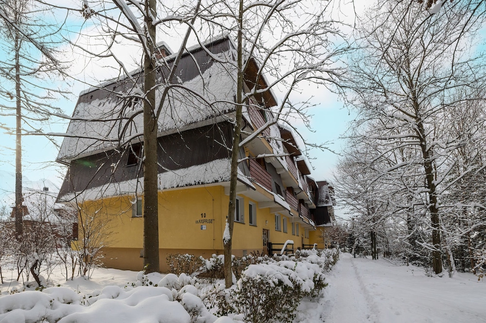 Mountain Corner Apartment by Renters view 4
