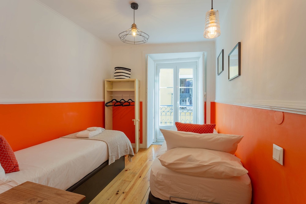 Historical Centre Terrace Aircon by LD Apartments