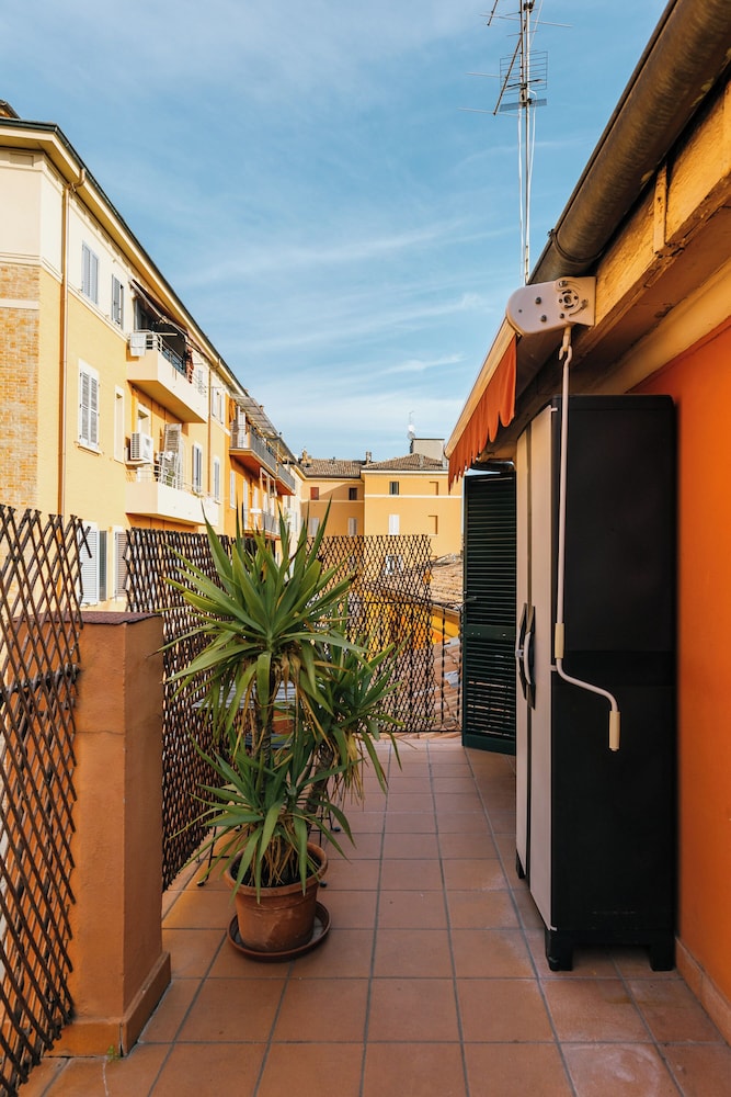 Studio Malcontenti con terrazzo