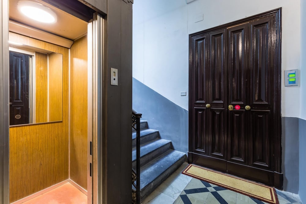 Vittorio Emanuele Modern Apartment I by Wonderful Italy