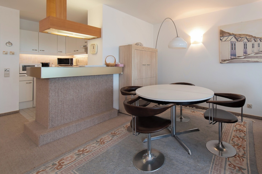 Apartment in Middelkerke With Sea View
