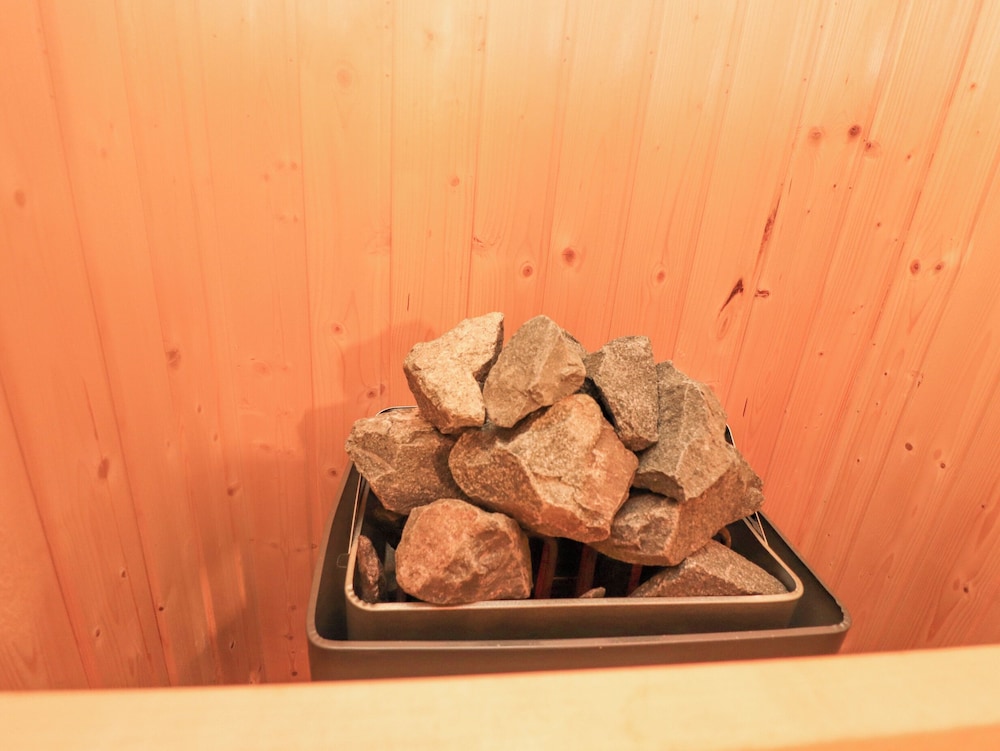 Creed Cabin