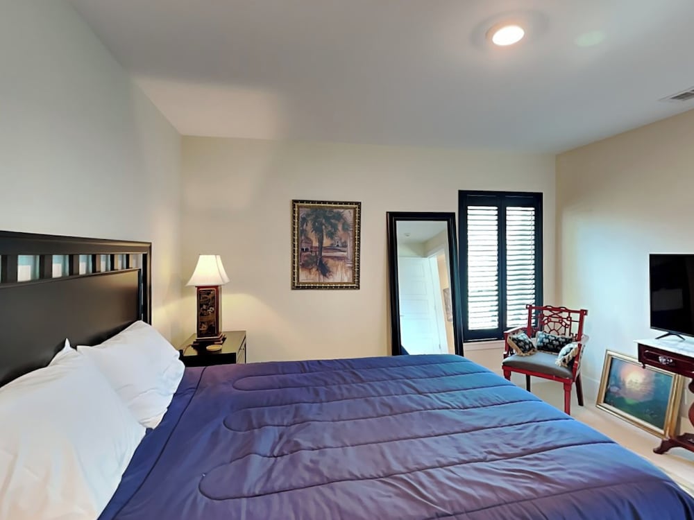 Atlantic Beach House by Distinctive Beach Rentals