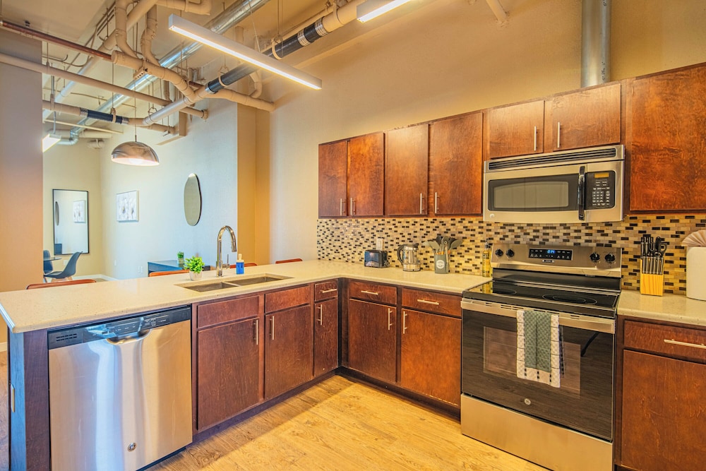 ROVE LIVING/KL - The Fredrick Tempe
