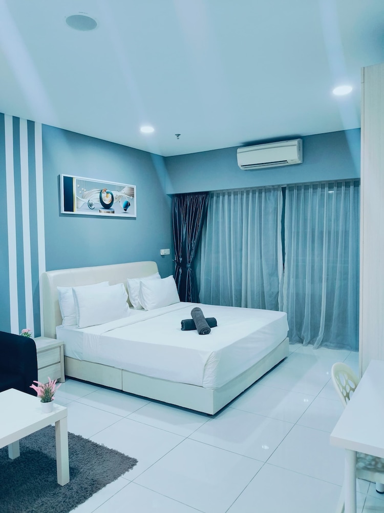 Signature Apartment at Mercu Summer Suites KLCC