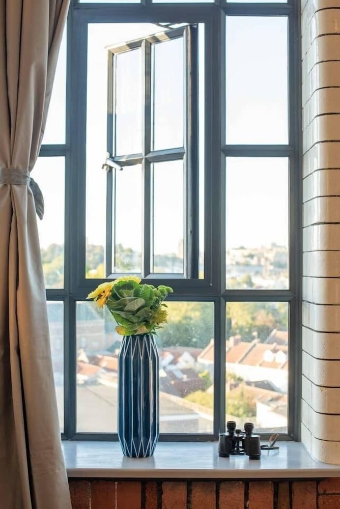 Unique Industrial Apartment view 4