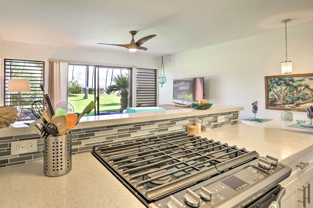 Lush Molokai Island Oasis w/ Private Pool + Beach!