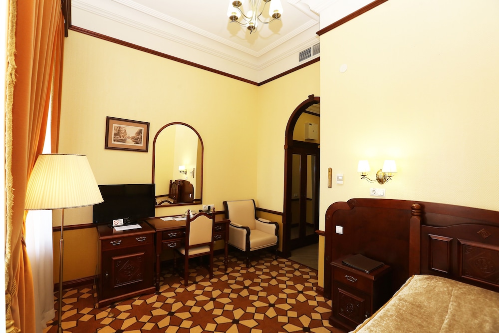Garni Hotel