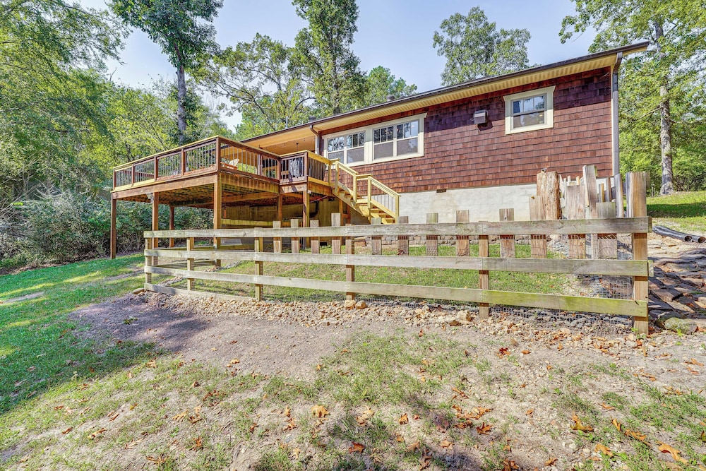 Hot Tub Soaks & Outdoor Fun: Fayetteville Cabin