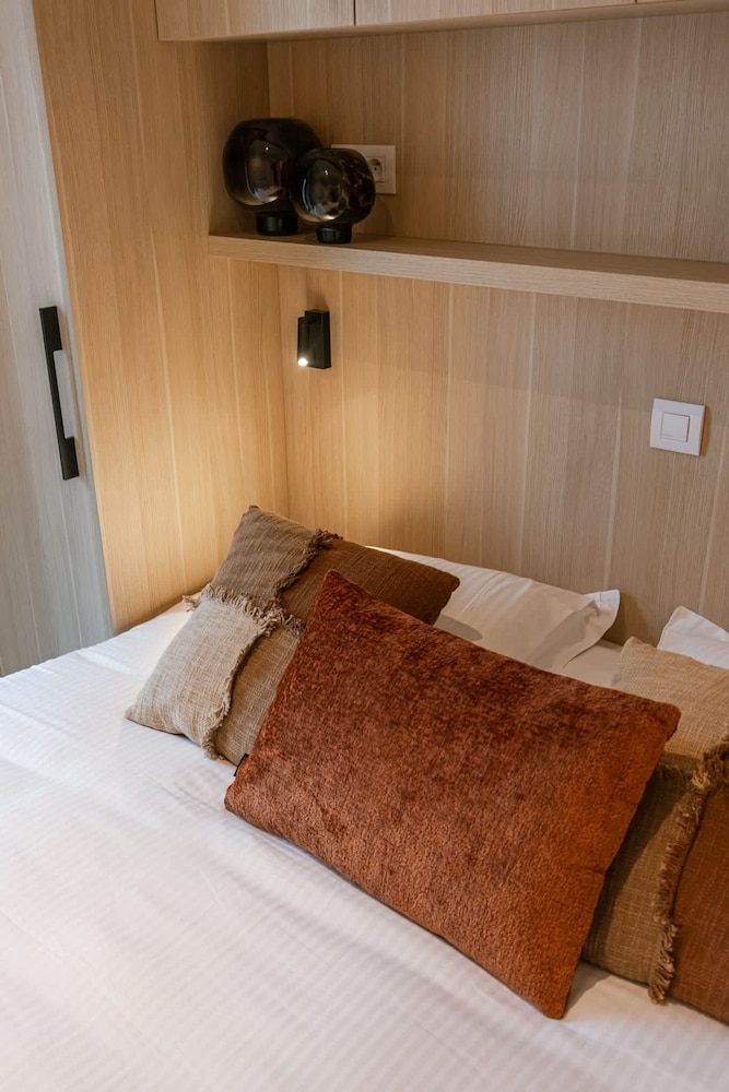 Ostend Luxury 4-guest Balcony and Free Parking