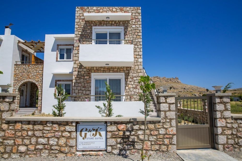 G&K Stone Suites