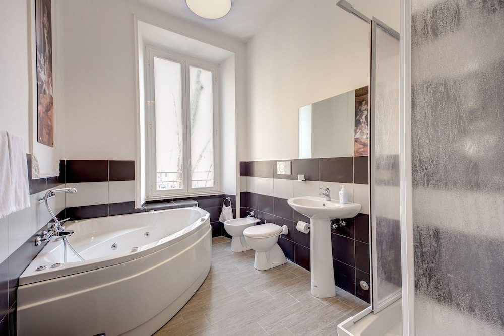 Domus 78