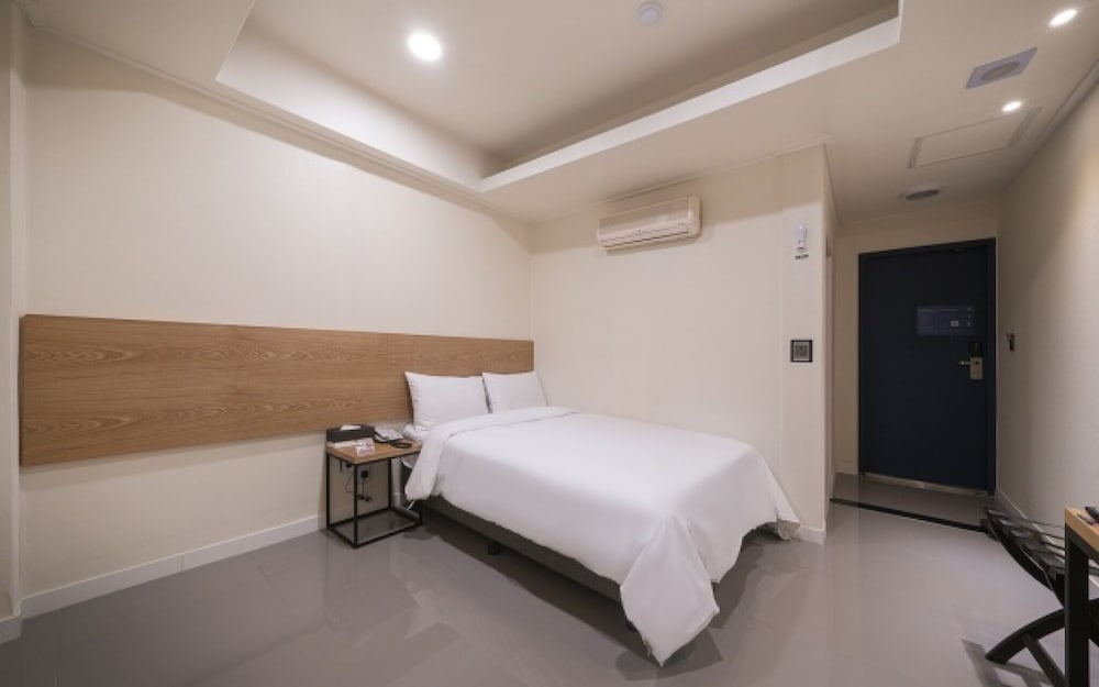 Jamsil Hostel Bene view 3