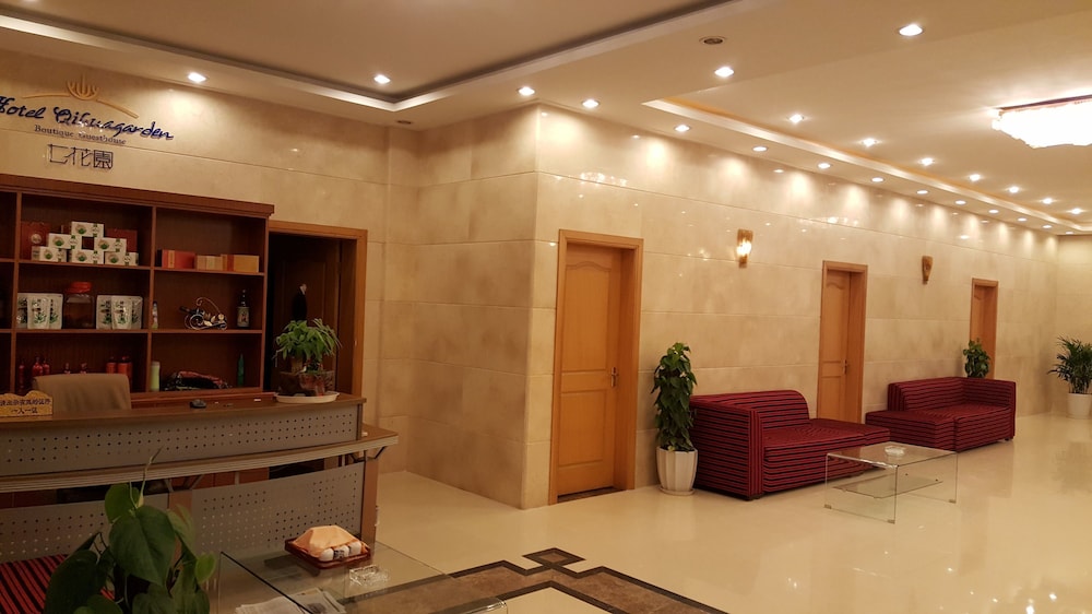 37 Garden Guesthouse Yangcheng Lake Br. view 3