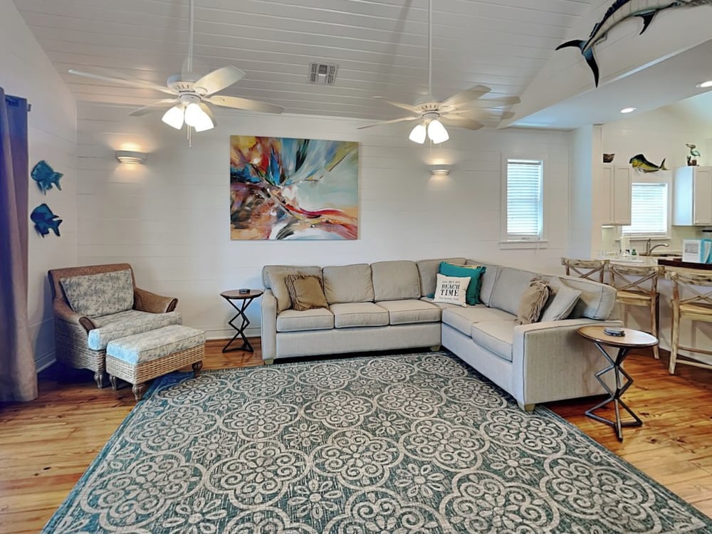Reel Nauti by Silver Sands Vacation Rentals