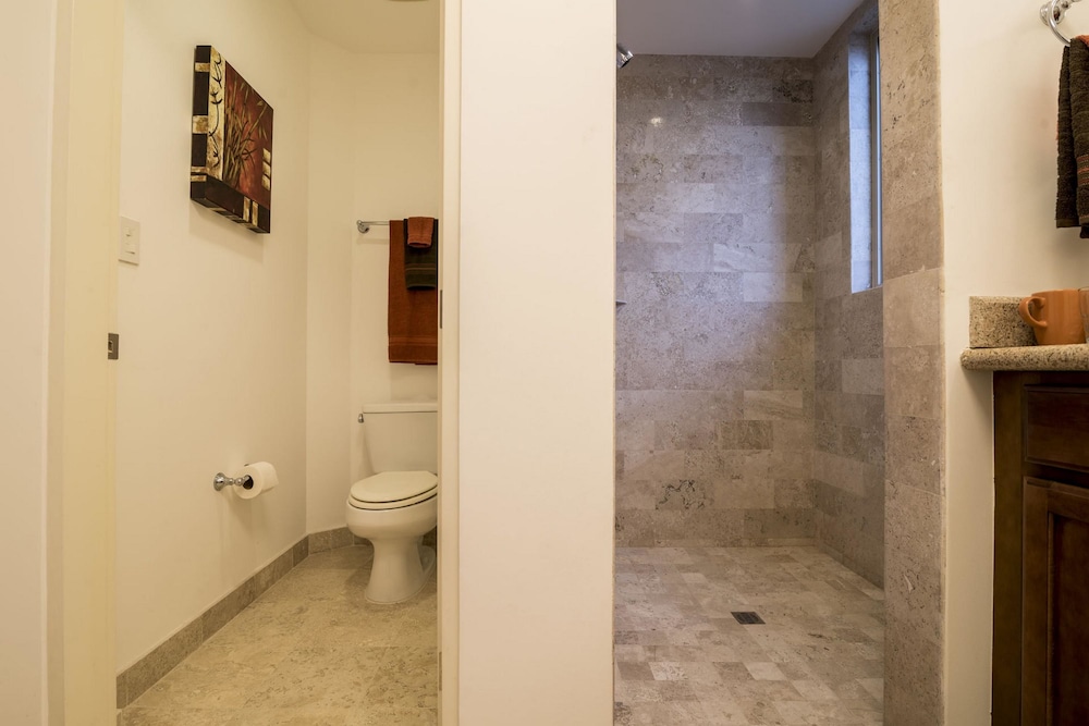 Paraiso Del Mar Resort B404 1 Bed by Casago