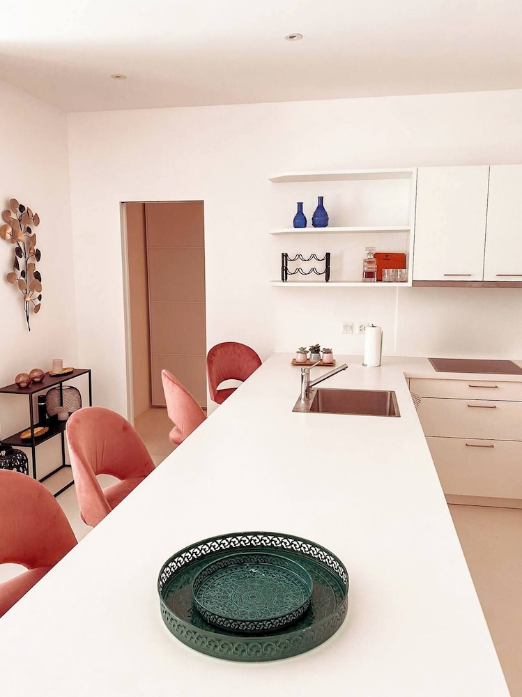 Lovely Appartment With a big Terrace in the Heart of Lugano