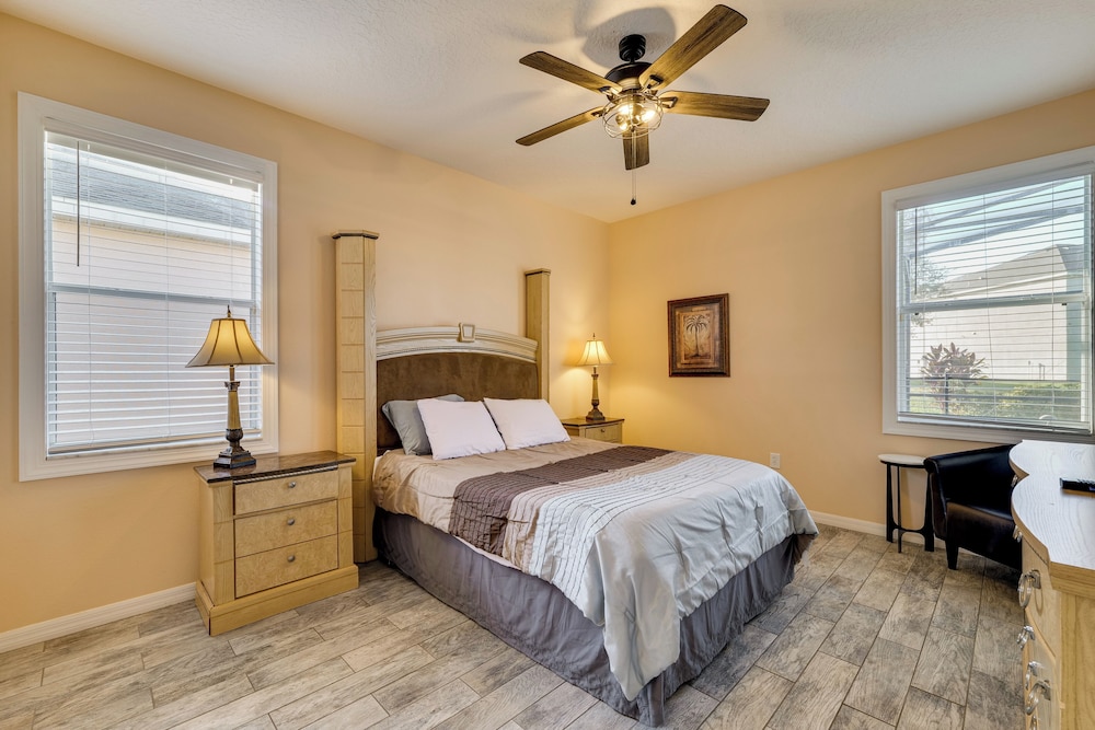 Lake Access & Lanai: Haines City Family Home!