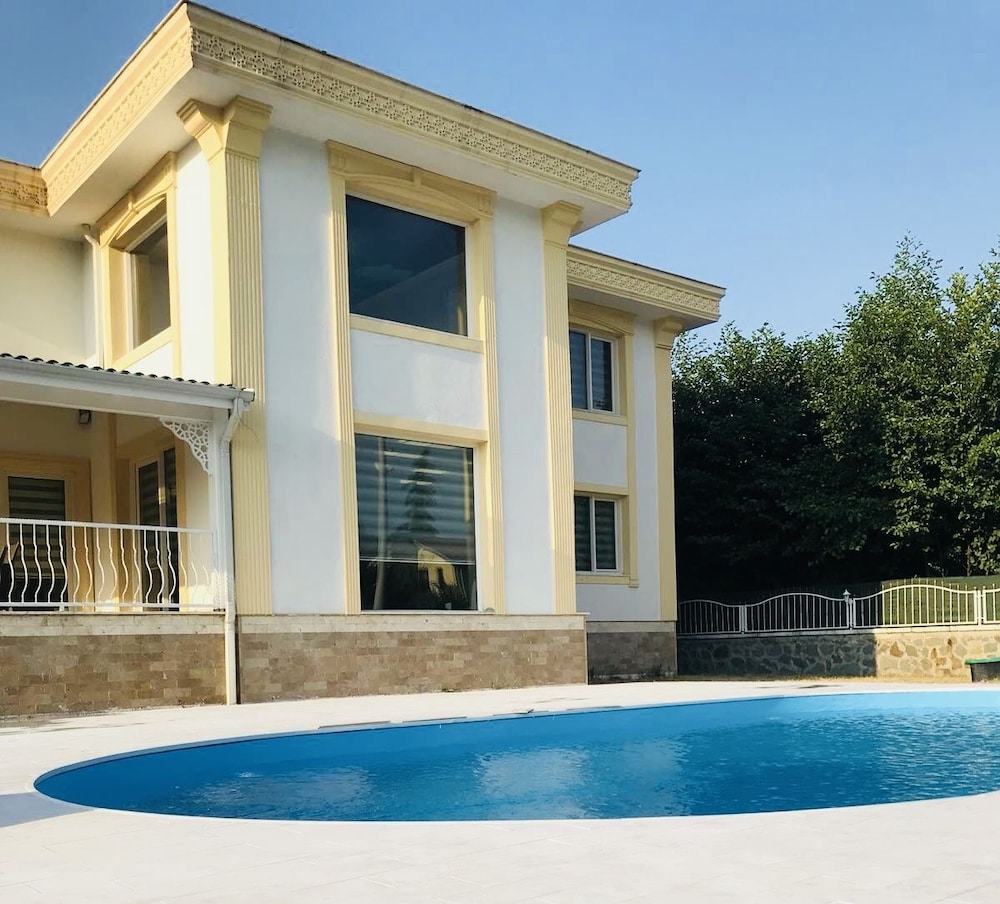 King Villa